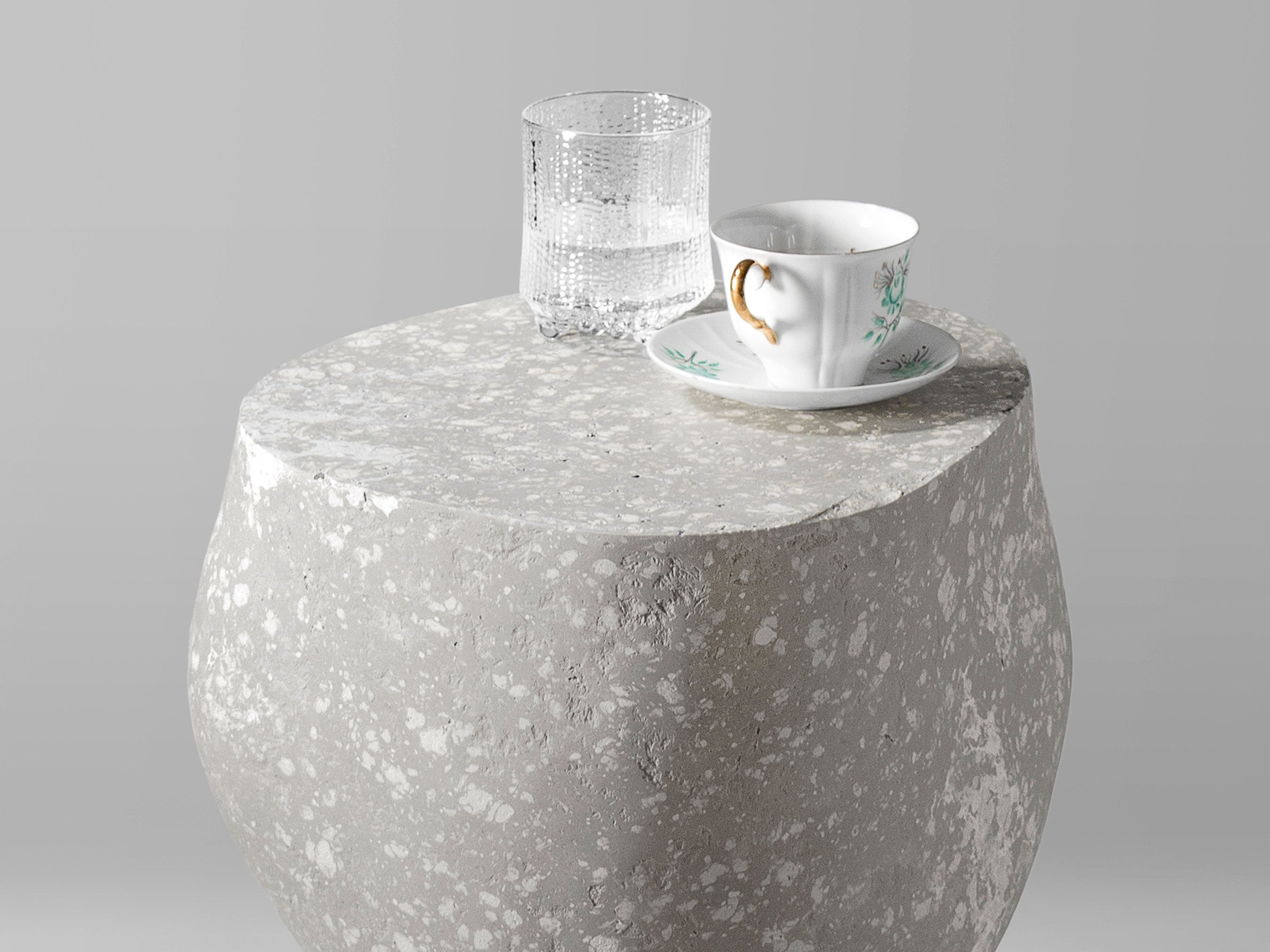 Rankų darbo šoninis staliukas „STONE“