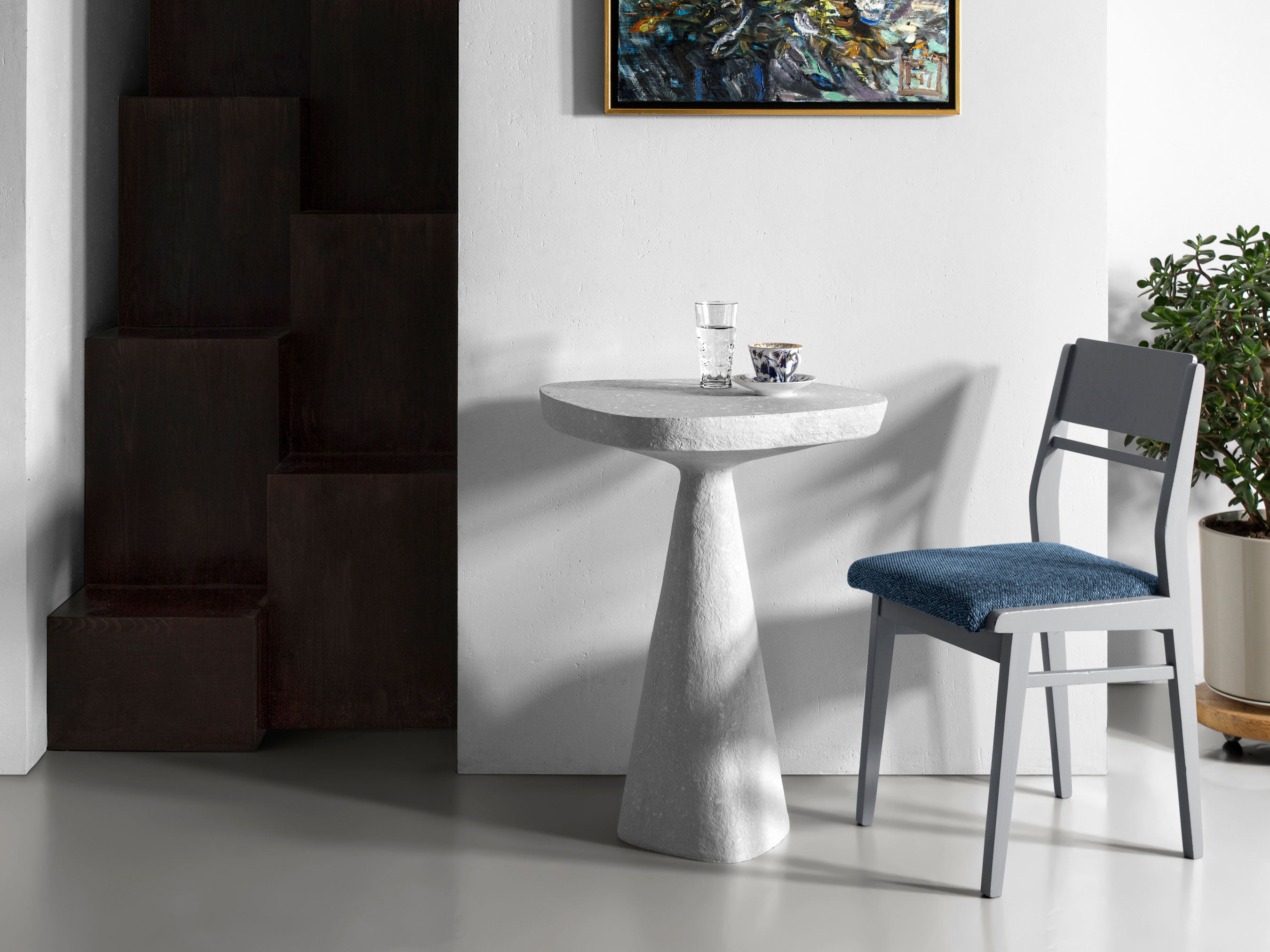 Rankų darbo aukštas šoninis staliukas „STONE“